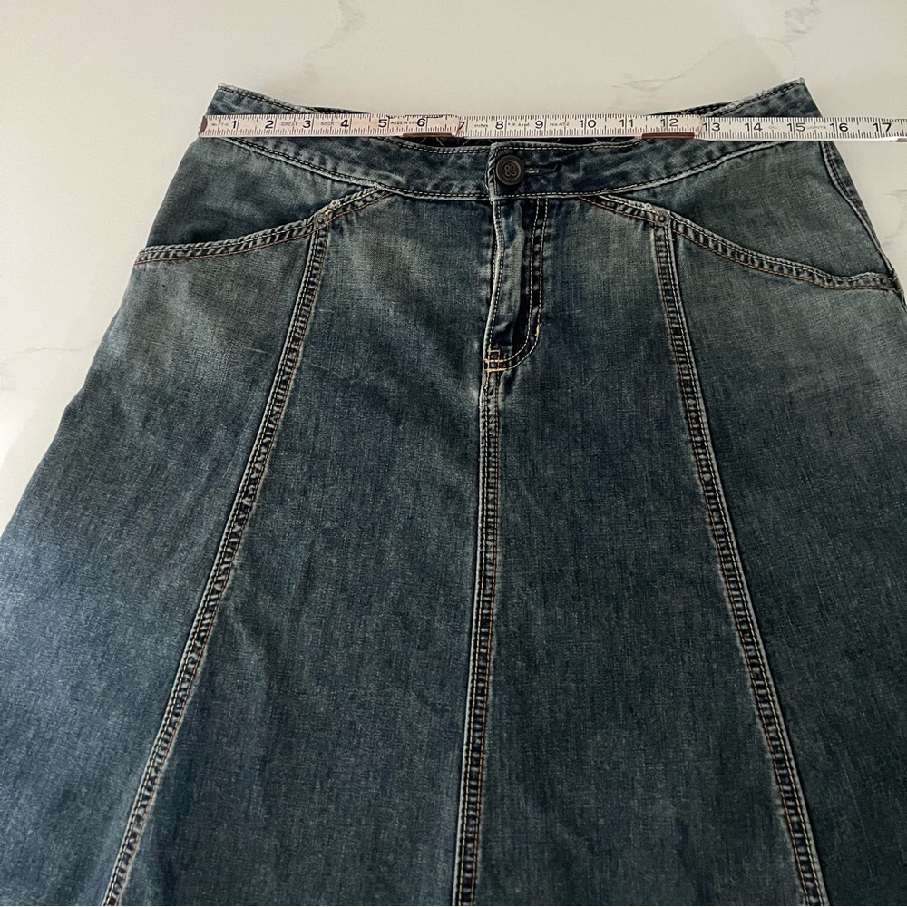 Vintage Gap denim A line skirt, distressed - Picture 8 of 12